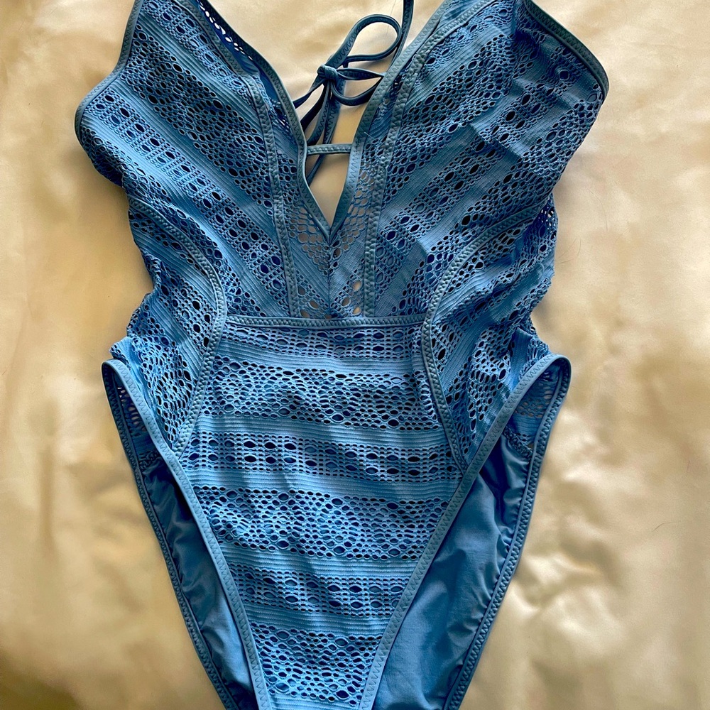 Becca one piece swimsuit